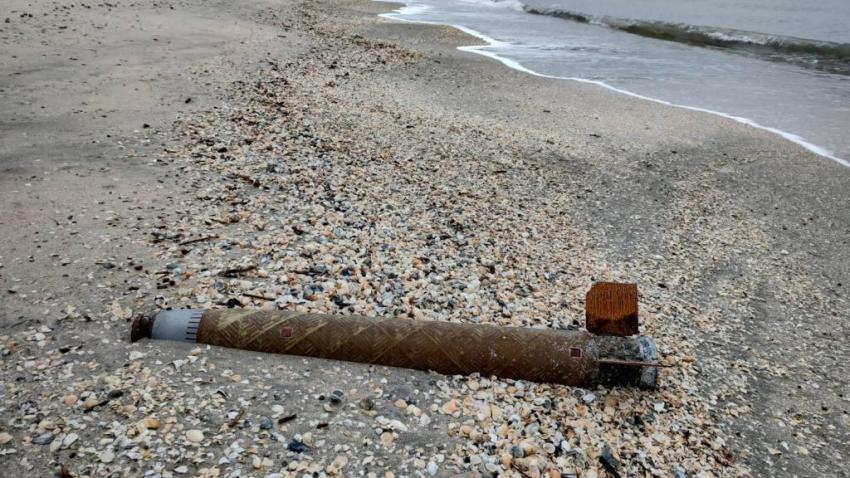 Motor de rachetă scos la mal de valuri, în zona Periboina – Săcele