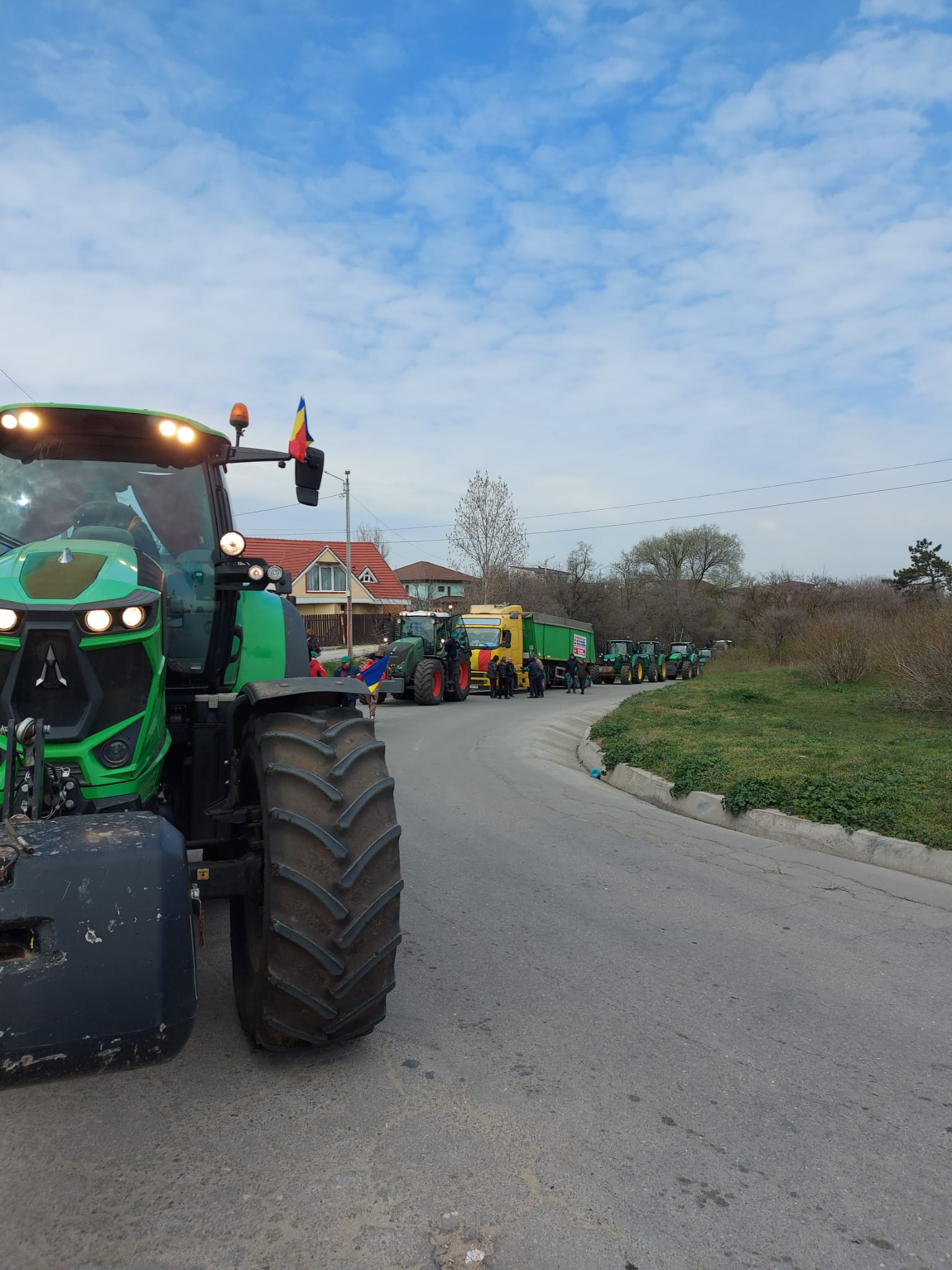 WhatsApp Image 2023-04-07 at 12.24.50 (1)