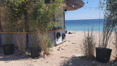 Pentru turiștii din Vama Veche, petrecerile nu s-au încheiat!