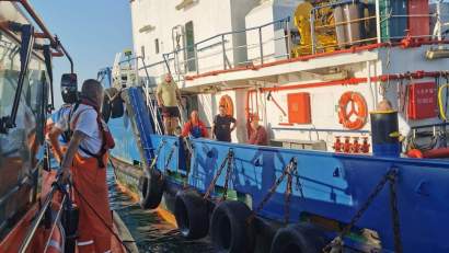CONSTANȚA: Nava SAR PHOENIX a intervenit pentru preluarea unui marinar care necesita evacuare medicală de urgență