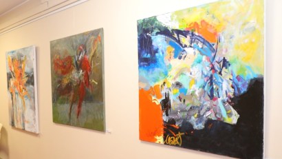 FOTO | CONSTANȚA: S-a deschis ”Salonul de Iarnă”. Expoziția de artă plastică poate fi vizitată până în luna februarie 2024