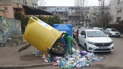 CONSTANȚA: Amenzi de aproape 170.000 de lei pentru vandalizarea recipientelor de colectare a deșeurilor reciclabile
