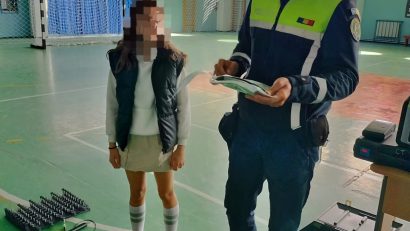 MANGALIA: Elevii de la Liceul Teoretic “Callatis” s-au întâlnit cu poliţiştii din cadrul Biroului Rutier