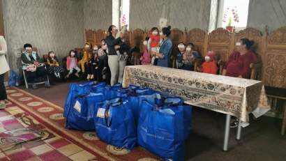 AUDIO: Preșcolarii de la Grădinița cu program prelungit numărul 42 au trimis daruri de Paște copiilor nevoiași din Siminoc și Dobromir