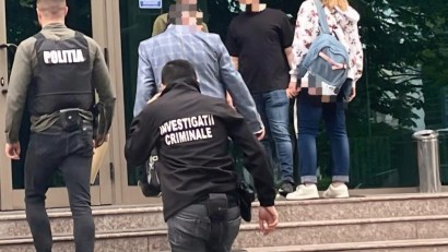 CONSTANŢA: Percheziţii domiciliare şi la locul de muncă în cazul unui bărbat bănuit de uz de fals
