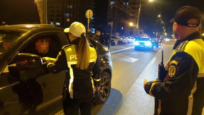 Peste 500 de sancţiuni contravenţionale au fost aplicate, în weekend, de poliţiştii constănţeni. 39 de şoferi au rămas fără permis de conducere