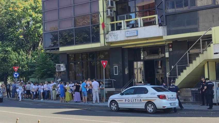 AUDIO | Acțiuni de protest împotriva măsurilor care afectează contribuabilii din România. Contabili sau antreprenori au ieşit în stradă. Care este situaţia la Constanţa