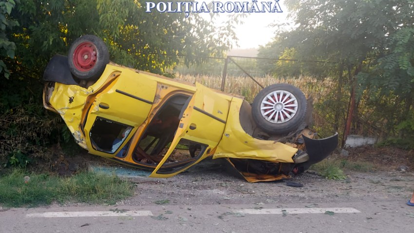 MANGALIA: Un bărbat fără permis de conducere şi aflat sub influenţa alcoolului, a provocat un accident şi a părăsit locul faptei