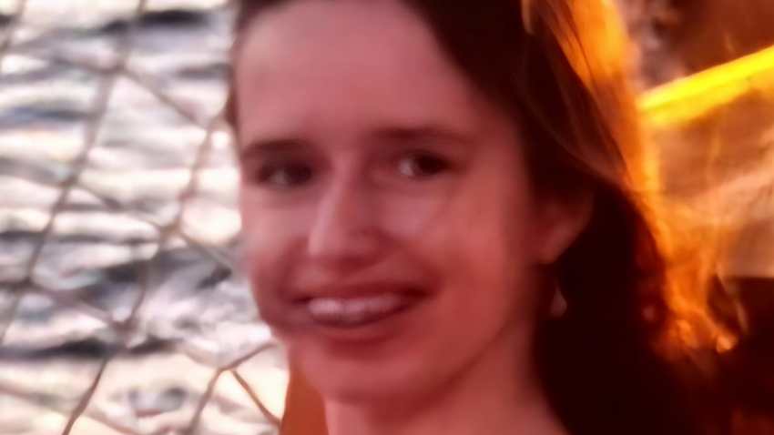 UPDATE / Dacă aţi văzut-o, anunţaţi autorităţile constănţene. Minora are 15 ani şi este căutată de familie