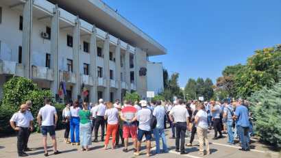 Protest în fața Prefecturii Constanța