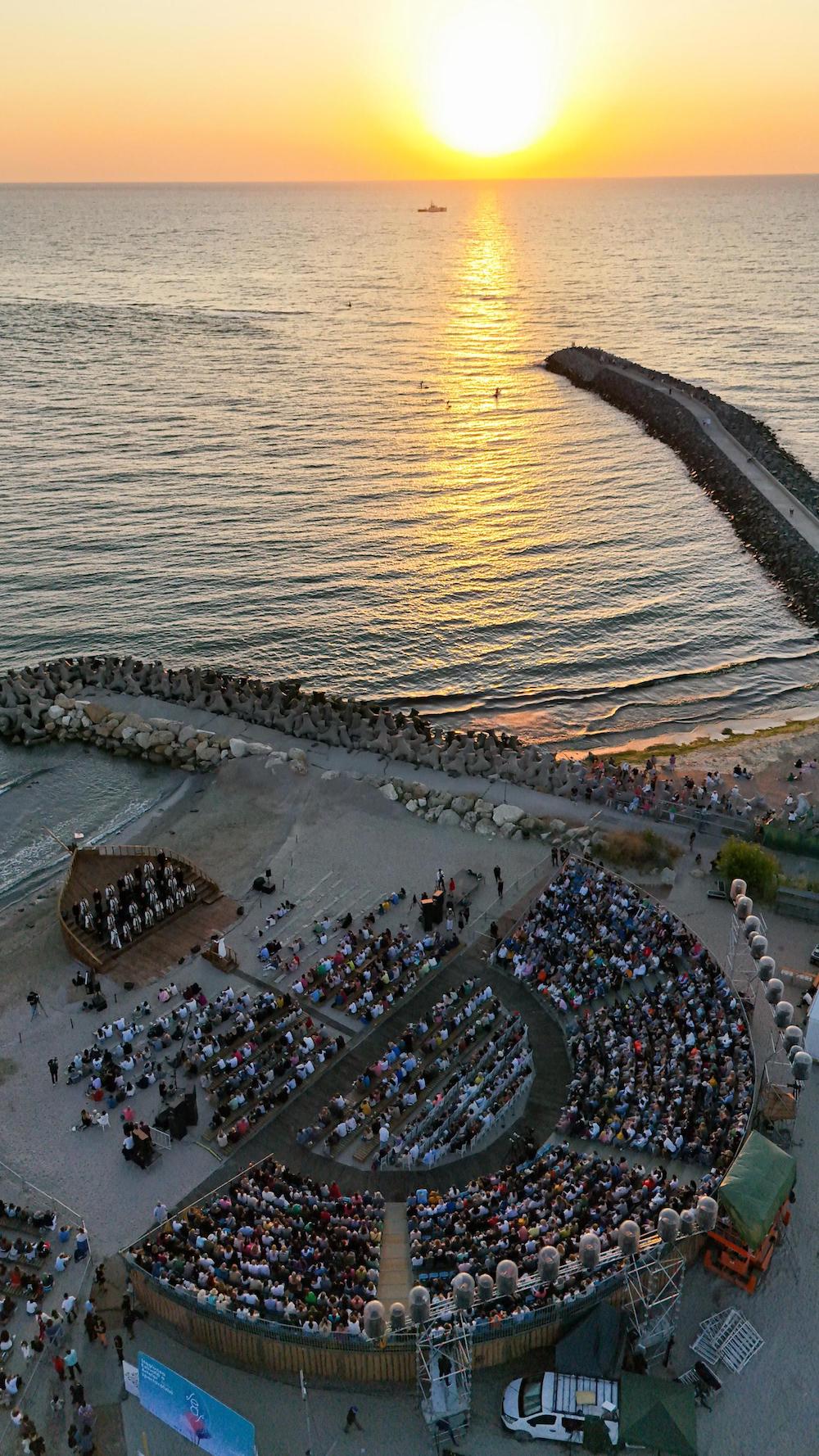 MADRIGAL LA RASARIT - 5