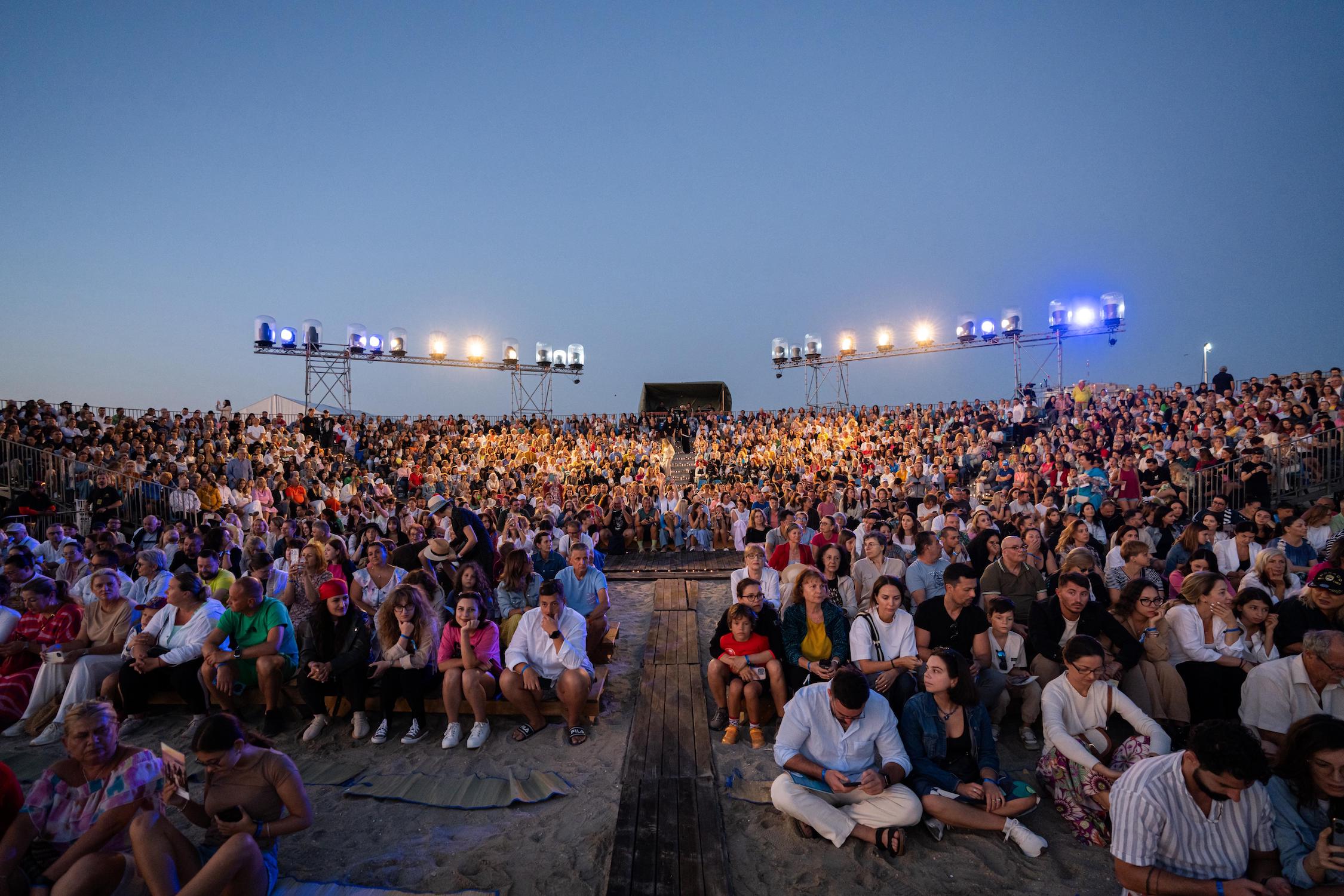 MADRIGAL LA RASARIT - 7