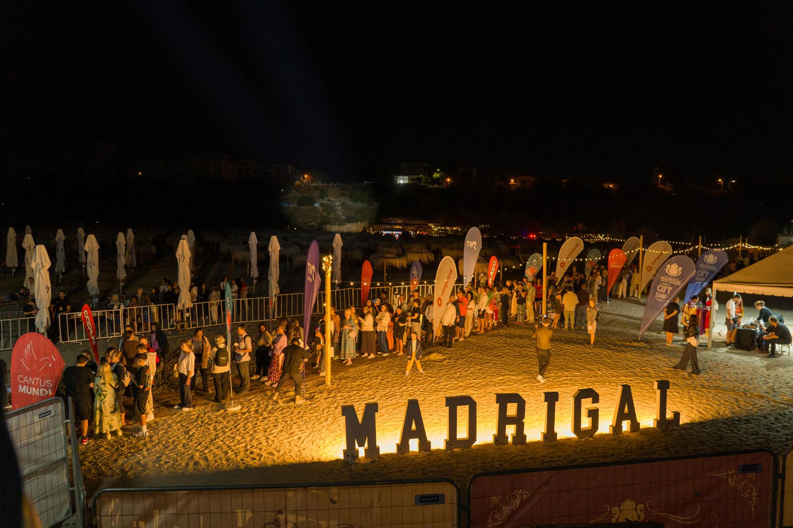 MADRIGAL LA RASARIT - 8