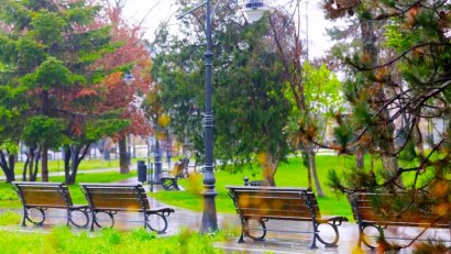 Informare ANM de ploi în toată țara, valabilă până luni dimineața