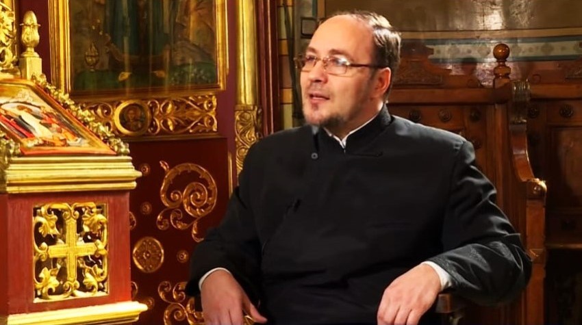 CONSTANȚA: Profesor de religie și preot, cercetat pentru corupere sexuală a unor minori CONSTANȚA: Profesor de religie și preot, cercetat pentru corupere sexuală a unor minori