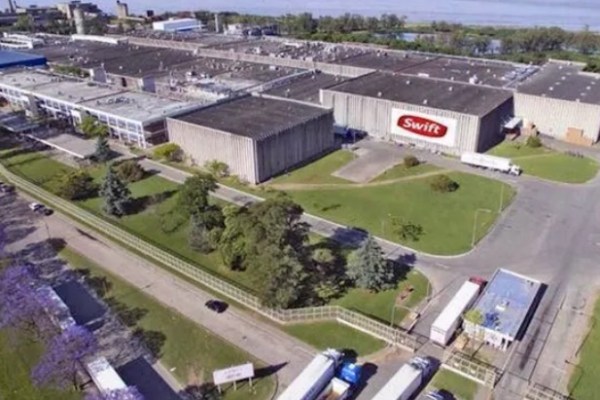 El frigorífico Minerva-Swift paraliza sus plantas de Rosario y Venado Tuerto afectando a 2500 trabajadores: «No podemos ser rehenes de los especuladores»