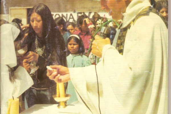 Homenaje a Carlos Mugica, el cura villero de los derechos y la inclusión