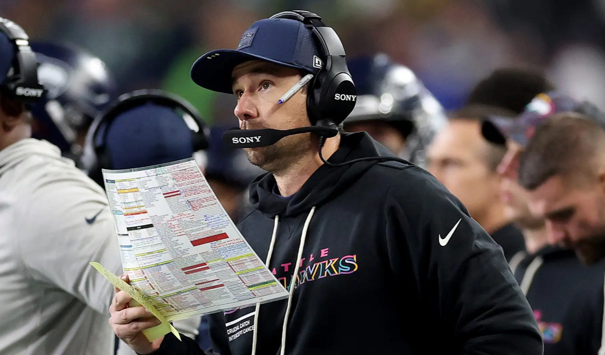 Adam Schefter Lists Top Candidates for Raiders’ HC Job, Leaves Out 1 Popular Name