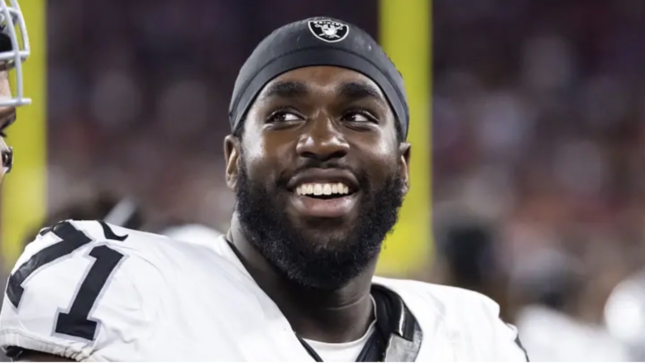 Raiders OL D.J. Glaze
