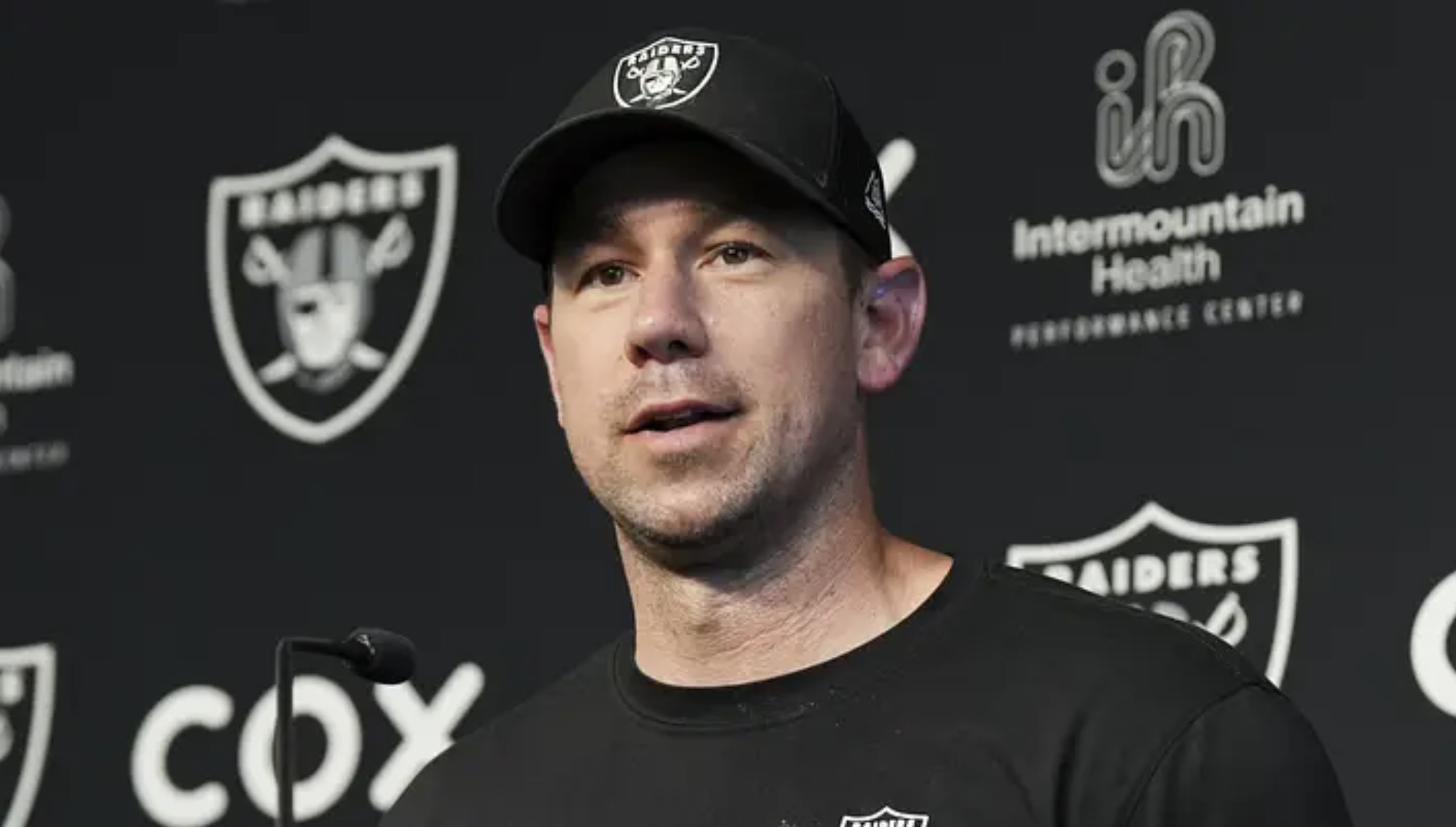 Raiders HC Klint Kubiak