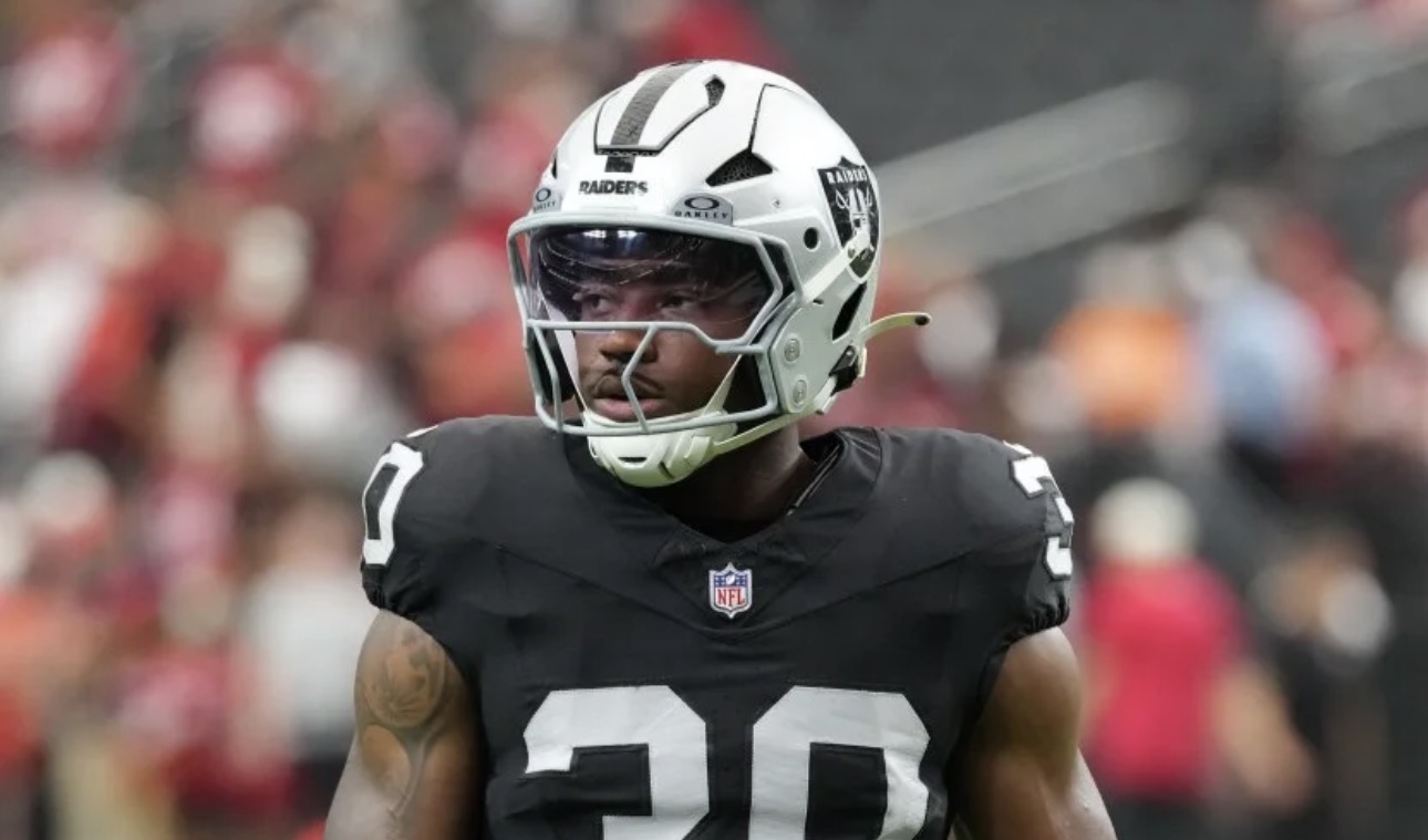 Raiders RB Mike Washington Jr.