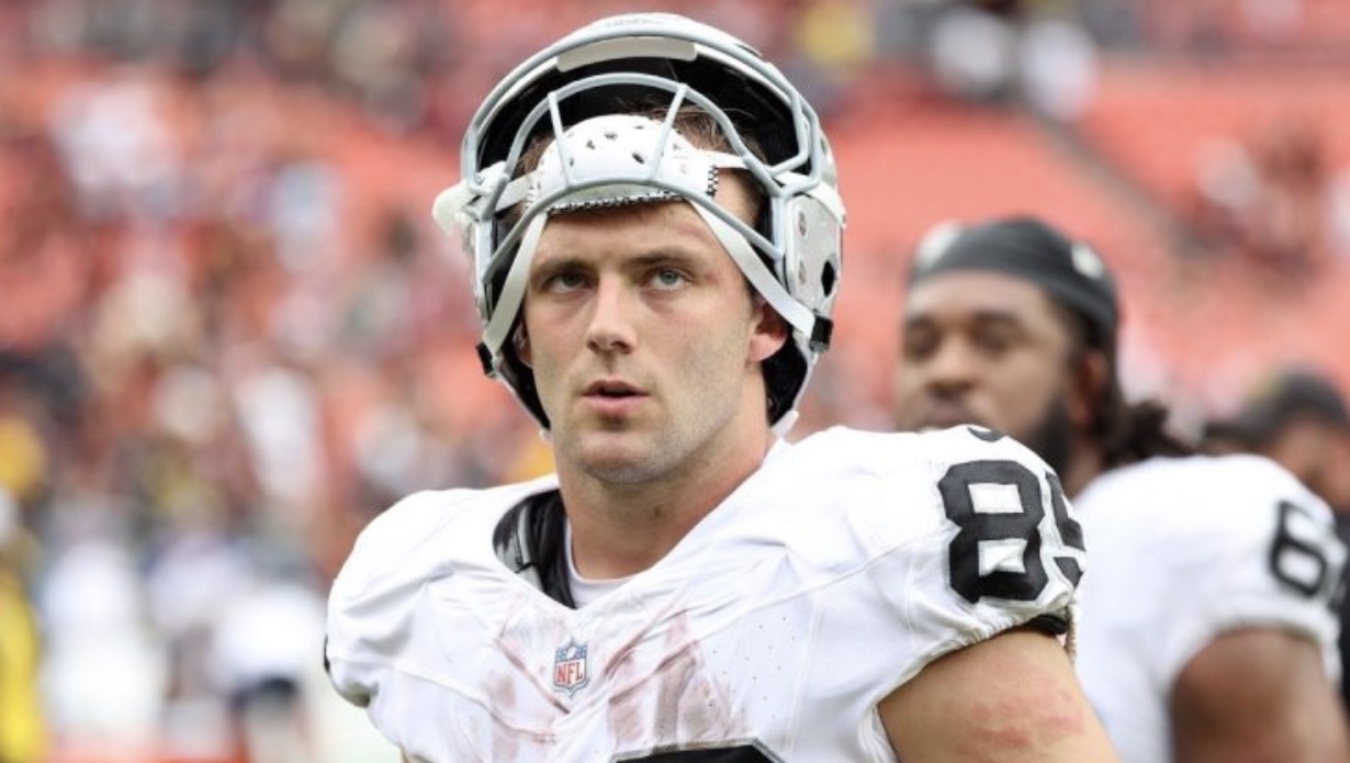Raiders TE Brock Bowers