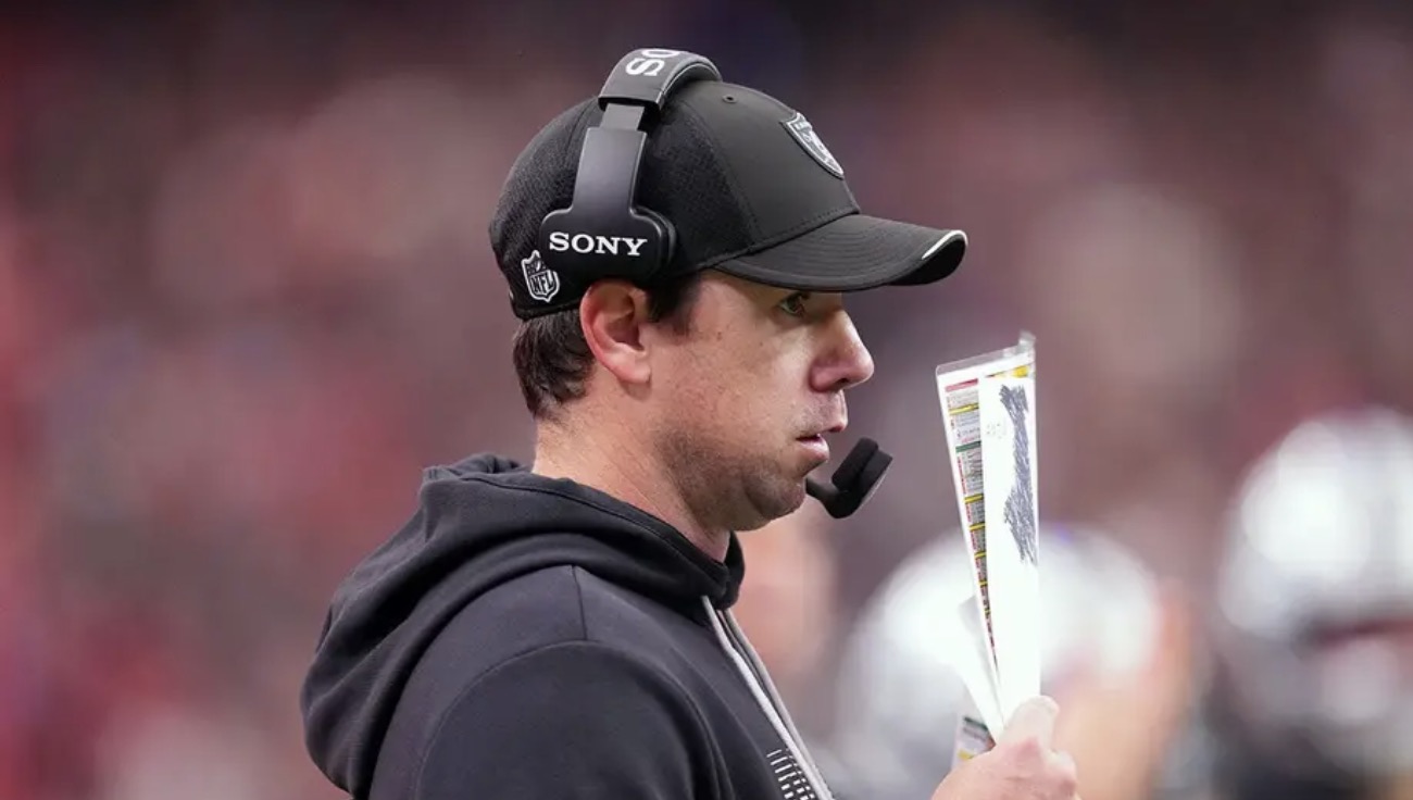 Raiders HC Klint Kubiak