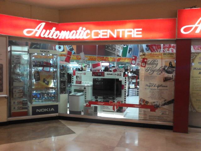 Automatic Centre: Funny Messenger Marketing Skit Automatic Centre: Funny Messenger Marketing Skit