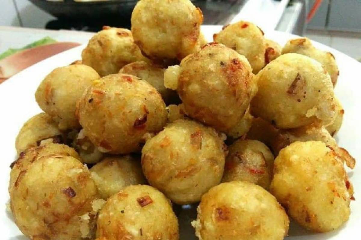 Biasanya cekodok atau cucur anda boleh buat adunan cair atau pekat, kalau nak cucur yang lembut buat adunanya lembut. Cucur Ikan Bilis Rangup Sedap Sampai Tak Cukup Sepinggan