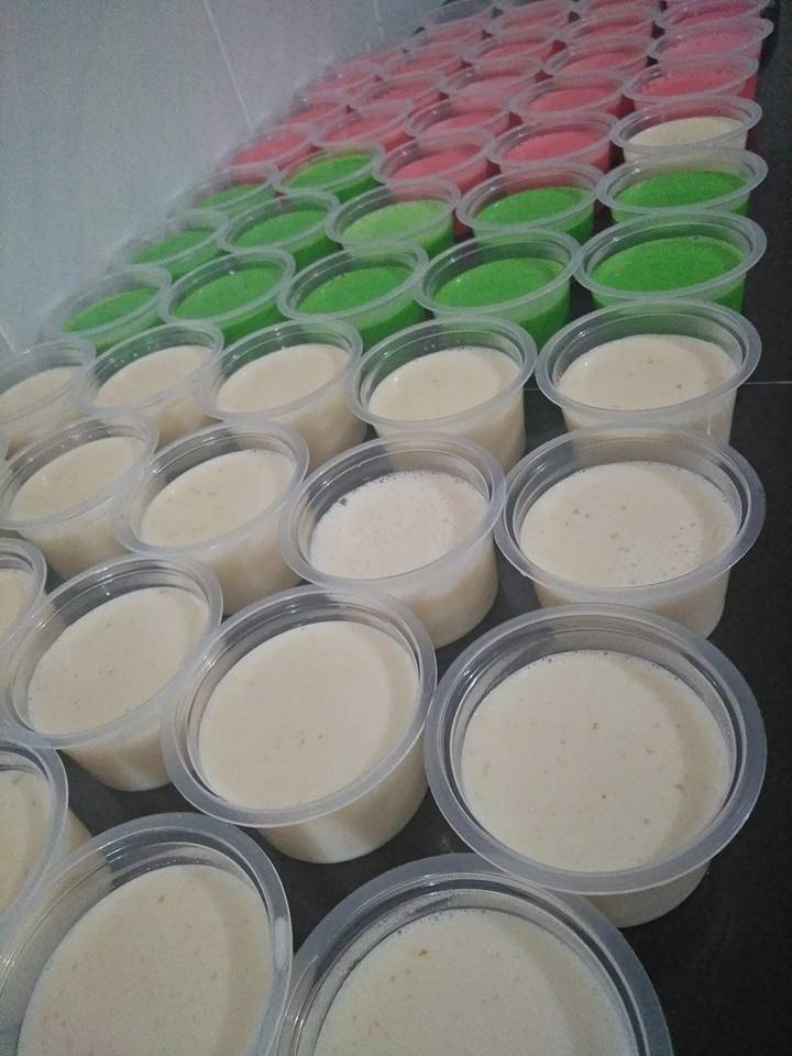 Bagian pertama yaitu dengan membuat yoghurt dengan yakult dilakukan dengan menyediakan 500 ml susu sapi murni dan memasukkan ke dalam panci. Cara Mudah Buat Dadih Homemade Yang Sedap Tak Perlu Guna Dadih Segera