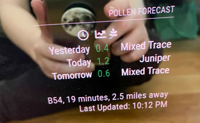Raspberry Pi-powered Magic Mirror - Raspberry Pi