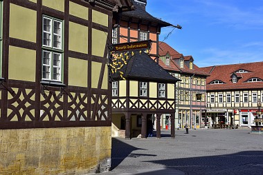 Burger gothisches haus 15.00 €. Wernigerode - Marktplatz - WohltÃ¤terbrunnen und Hotel