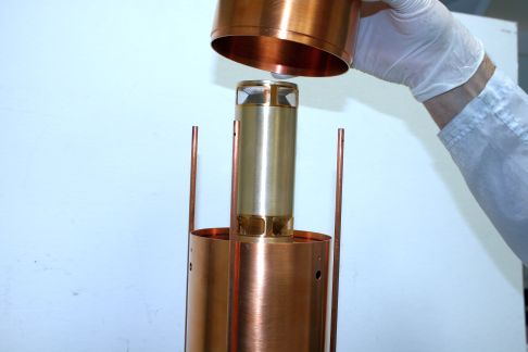 install-upper-outer-cylinder