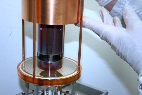 remove-lower-outer-cylinder