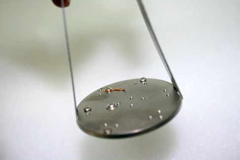 sample_tool_on_large_sample_mount