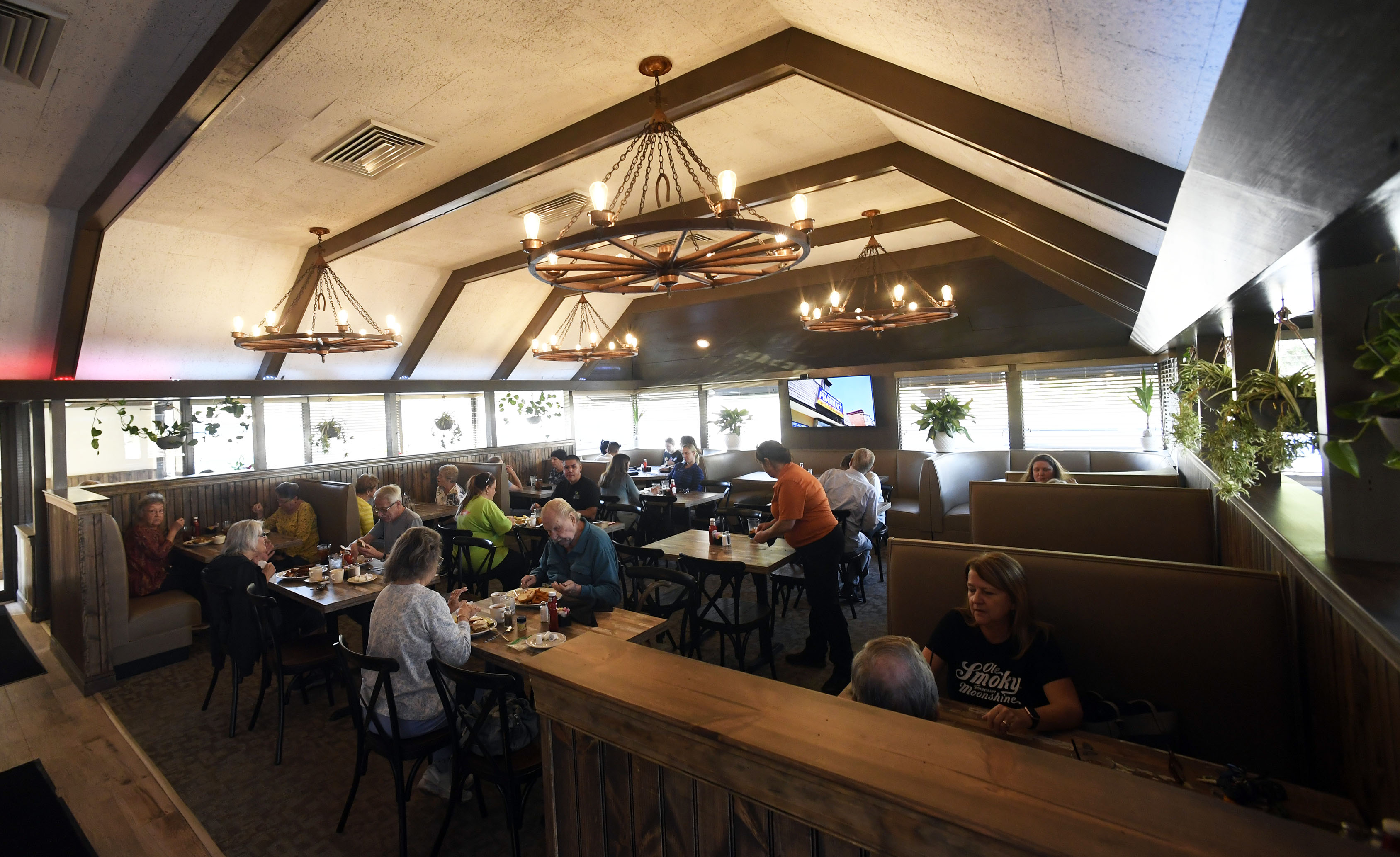 Former Ranch House reopens as Lilli’s Ranch House & Creamery