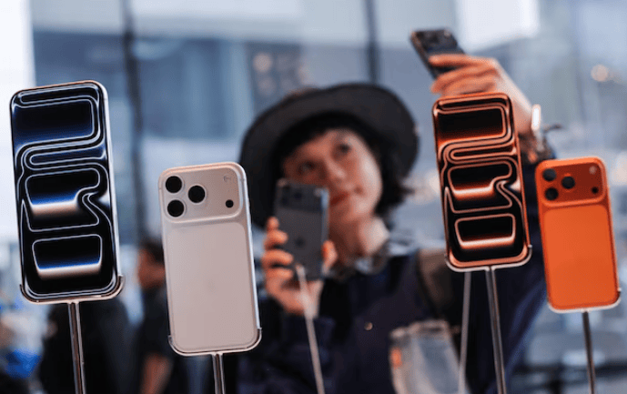 Apple disappoints with forecast dogged by supply chain struggles