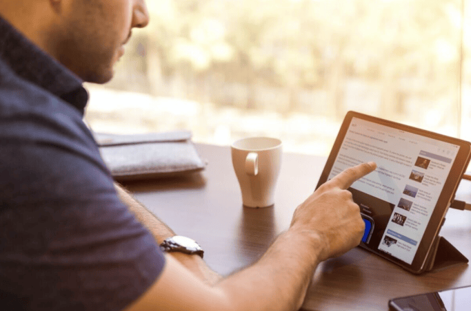 Why Some People Can Close The Laptop — And Others Lose Hours Online, According To Science