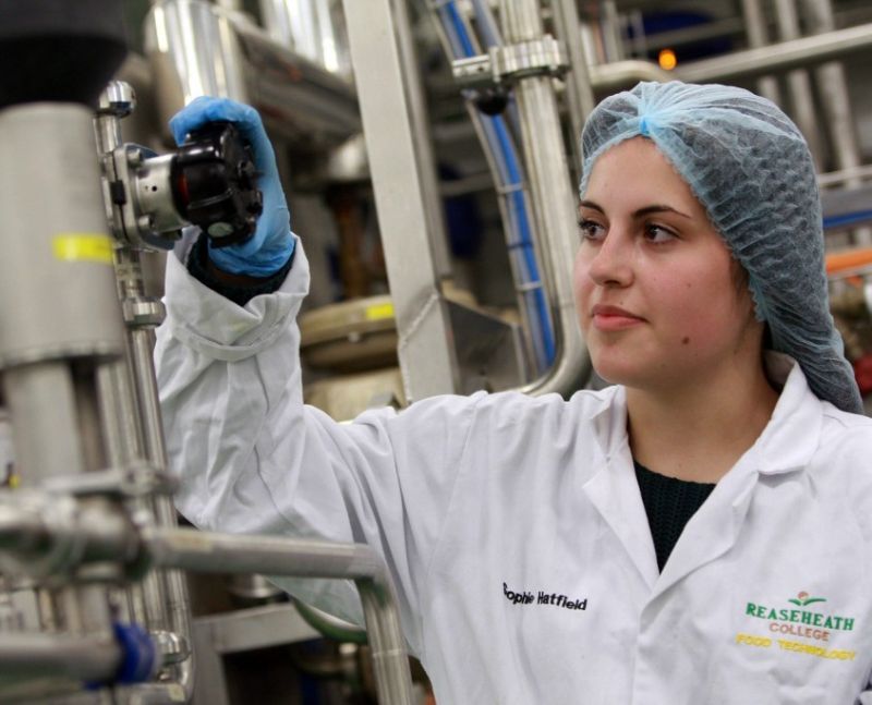 Apprenticeships Reaseheath College - City Backgrounds - Ultra HD Mobile Collection