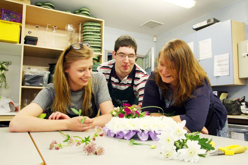 Floristry Students Prepare For Reaseheath100 Reaseheath College - Download Stunning Colorful Image | Retina