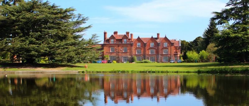 Reaseheath College Earns Top Marks For Its Higher Education Reaseheath College - Ocean Images - Gorgeous 4K Collection