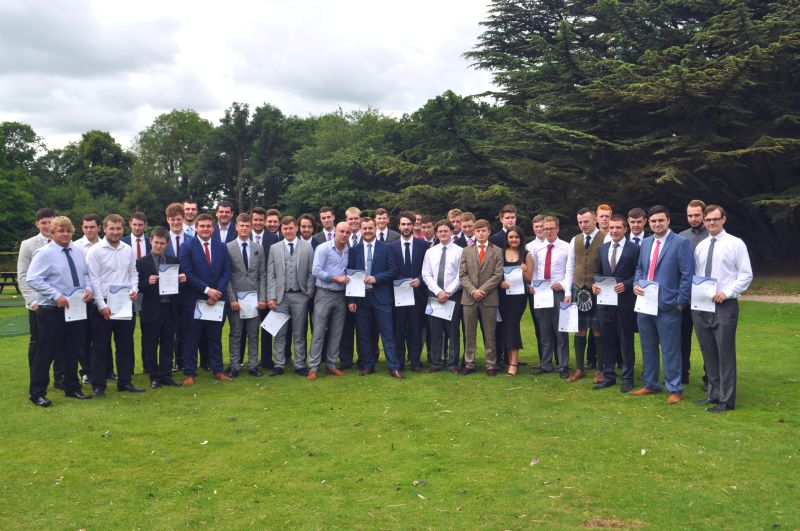 Top Apprentices With Proud Staff Reaseheath College - Creative HD Sunset Illustrations | Free Download