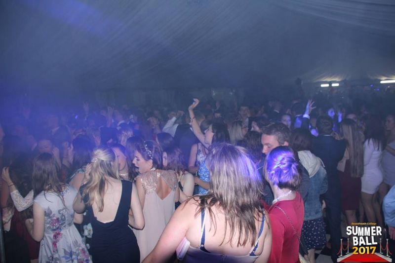 Evening Entertainment Reaseheath College - Download Gorgeous Landscape Image | HD