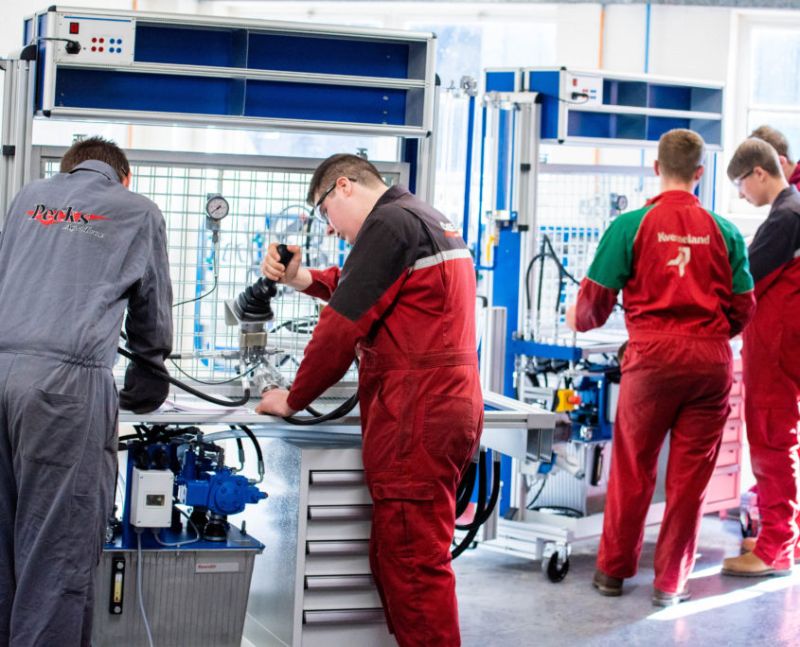 Reaseheath College On Linkedin Education Recruiting Engineering Teachinfe Teaching - Amazing Landscape Wallpaper - 4K