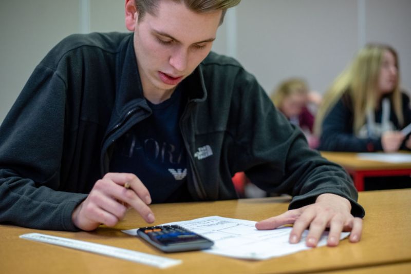 Maths English Recognition Awards Reaseheath College - Elegant Full HD Gradient Patterns | Free Download