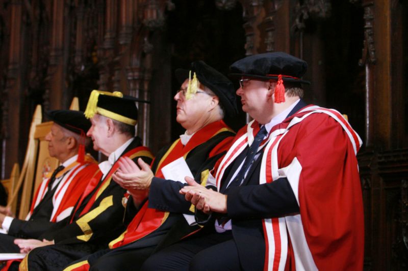 Reaseheath Graduates Celebrate Career Milestone Reaseheath College - Gradient Backgrounds - Ultra HD Mobile Collection