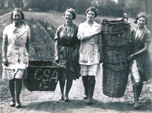 Land girls with veg baskets - Reaseheath College