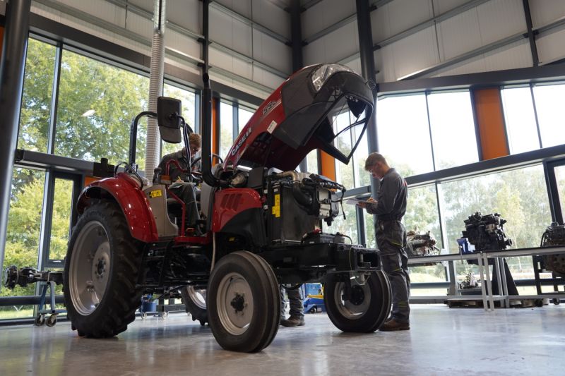 Ag Eng Motor Vehicle Reaseheath College - Gorgeous Retina Gradient Arts | Free Download