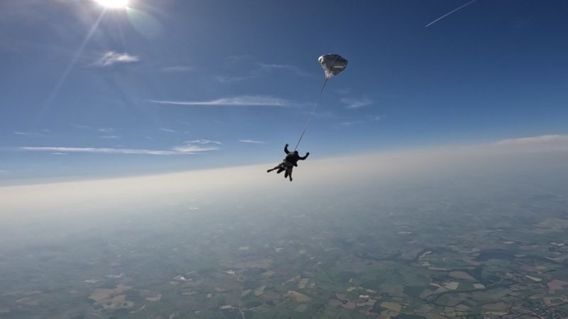 Praise For Rag Fundraising Reaseheath College - Download Perfect Gradient Photo | 4K