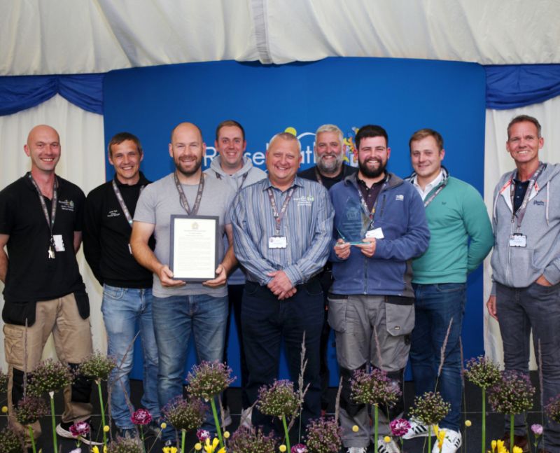 Reaseheath College On Linkedin A Group Of Reaseheath Staff And - Dark Illustration Collection - Mobile Quality